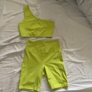 GIRLFRIEND COLLECTIVE activewear set